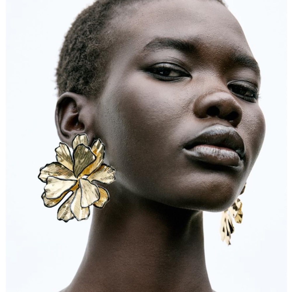 New Zara Bohemian Goldfoil Floral Statement Earrings - Picture 5 of 12